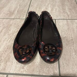 Tory Burch Minnie Flats in Tortoise Patent